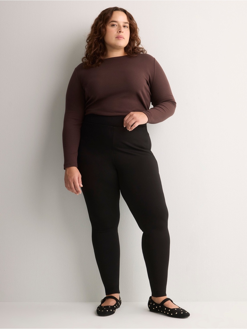 Black leggings with slimming panel, petite, made from sustainable fabric